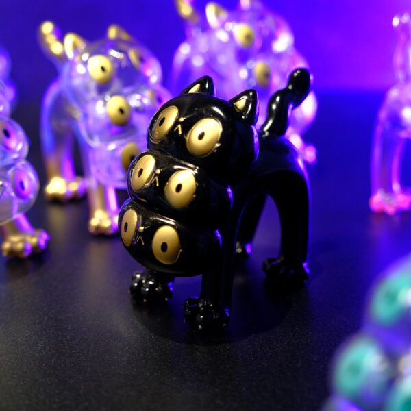Three-headed Cat "Dahlia Neko"
